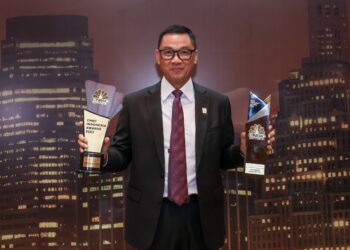 Dirut PLN Darmawan Prasodjo Kembali Dinobatkan Jadi CEO Of The Year