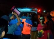 Tak Kunjung Diperbaiki, Dua Pengendara Motor Jatuh dari Jembatan Kayu Gadang Lubuk Alung