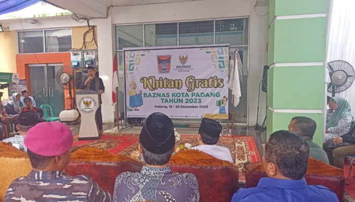 1.471 Anak Ikuti Khitan Massal dari Baznas Kota Padang