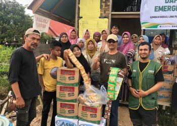 Anggota DPRD Kabupaten Lima Puluh Kota, Alfian Abas Kunjungi Posko Penanganan Bencana di Nagari Tarantang