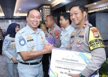 Jasa Raharja Berikan Penghargaan Kepada Polda dan Polres yang Bersinergi Terbaik Tahun 2023