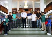 Pemdes Sikapak Timur Terima Tiga Penghargaan, Roberia: Terus Berikan Prestasi Terbaik untuk Pembangunan Desa