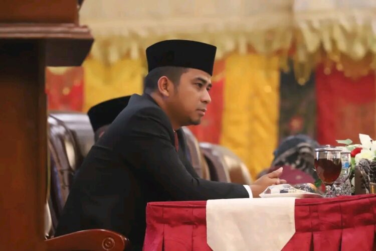 Wawako Solok, Ramadhani Kirana Putra menghadiri Bimtek Asistensi Peningkatan Nilai Indeks Efektivitas Pengendalian Korupsi (IEPK) di Akmal Room Bappeda Kota Solok, Selasa (30/1). IST