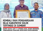 Bupati Epyardi Asda Terima Penghargaan dari Ombudsman Sumbar