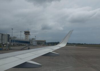 Bandara Internasional Minangkabau Kembali Tutup Akibat Abu Vulkanik Marapi