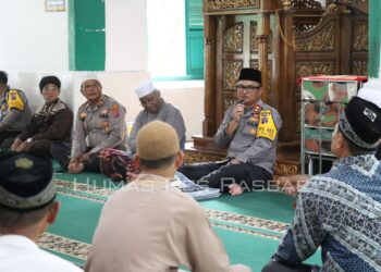 Jumat Curhat Perdana Kapolres Pasbar AKBP Nurhadiansyah di Gunung Tuleh