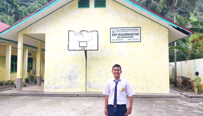Raih berbagai Prestasi di Olimpiade Sains, Pelajar SMP Muhammadiyah Sawahlunto Belum Bisa Klaim Piagam