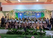 35 Santri Rumah Tahfiz Bustanul Quran Diwisuda, Dua Diantaranya Terima Penghargaan Kategori Penghafal Terbaik