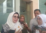 Ketua IBI Sumbar Minta Bupati Eka Putra Fasilitasi Bidan untuk Sekolah