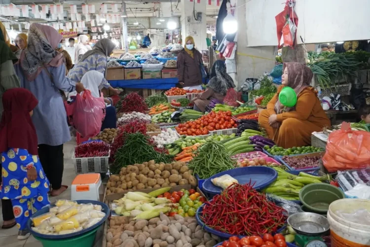 Pemerintah Porvinsi telah menyiapkan sejumlah langkah untuk mengendalikan laju inflasi Sumbar yang meningkat hingga 4.04 persen Year On Year (YoY). 