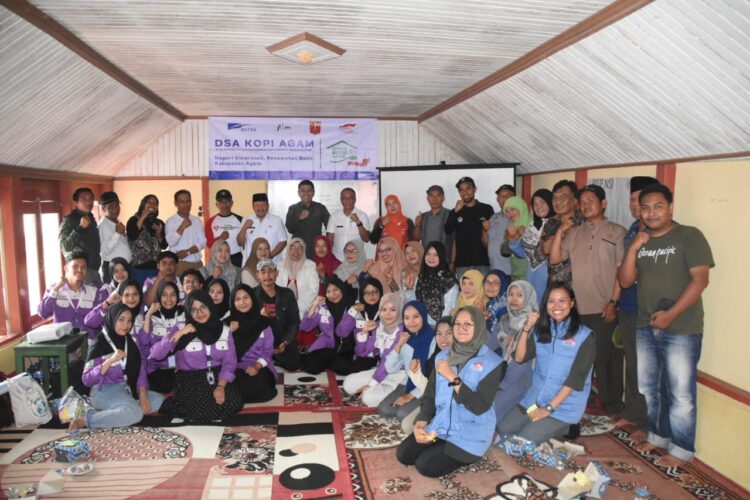 Bupati Agam Dr H Andri Warman MM menghadiri sosialisasi program pengembangan Desa Sejahtera Astra (DSA) berbasis agroforestri kopi di Nagari Simarasok, Rabu (24/1).IST