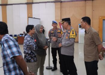 Kapolres Solok Kota Pantau Simulasi Pemungutan Suara di Gedung Kubung Tigo Baleh