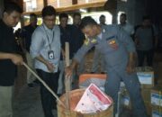 KPU Kota Pariaman Musnahkan Ribuan Surat Suara Lebih dan Rusak