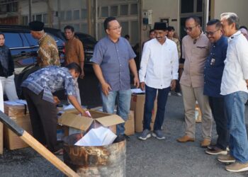 7.363 Kelebihan Surat Suara PSU di Sumbar Dimusnahkan