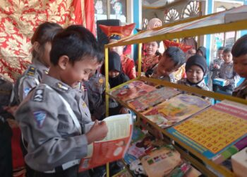 Semen Padang Resmikan Pustaka Brilian Smart di Baringin