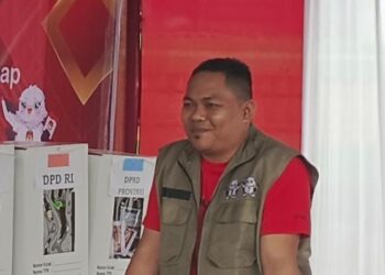 Sempat Sepi, TPS di Tanah Datar Diserbu Warga Saat Hujan Reda