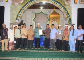 Masjid Raya Air Bangis Disambangi TSR Khusus Bupati Hamsuardi dan Ketua TP PKK