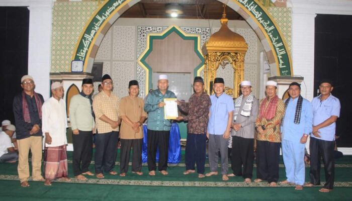 Masjid Raya Air Bangis Disambangi TSR Khusus Bupati Hamsuardi dan Ketua TP PKK
