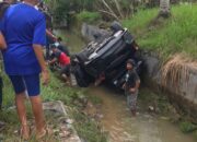 Usai Jenguk Asisten, Bupati Padang Pariaman Suhatri Bur Alami Kecelakaan