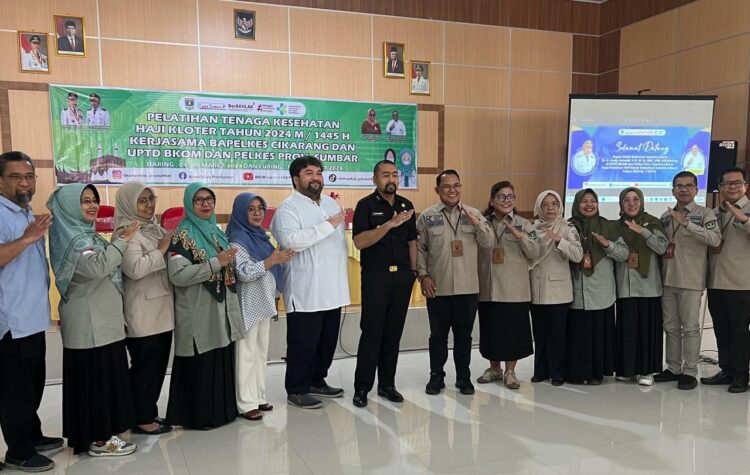 Ket. Foto : Suasana Pelatihan Kader Kesehatan Haji (KKH) Tahun 2024 M/ 1445 Hijriah di BKOM Pelkes Sumbar, Kamis (14/3). YESI