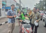 Bank Nagari Cabang Utama Bagikan 1.000 Takjil dan Berbuka Bersama Anak Yatim