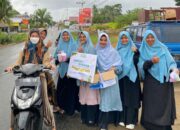 SD IT Darul Hikmah Pasbar Bagikan 500 Paket Takjil