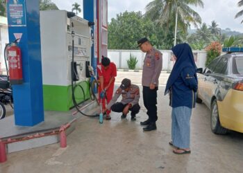 Antisipasi Kecurangan dan Penyalahgunaan BBM Bersubsidi, Polres Pasbar Gelar Patroli Dialogis ke Sejumlah SPBU