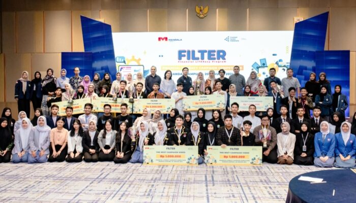 Gandeng Siswa SMA, Mandala Finance dan PJI Giatkan Edukasi Finansial Konvensional dan Syariah