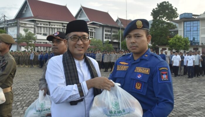 7.223 Tenaga Non ASN Pemko Padang Terima Sembako