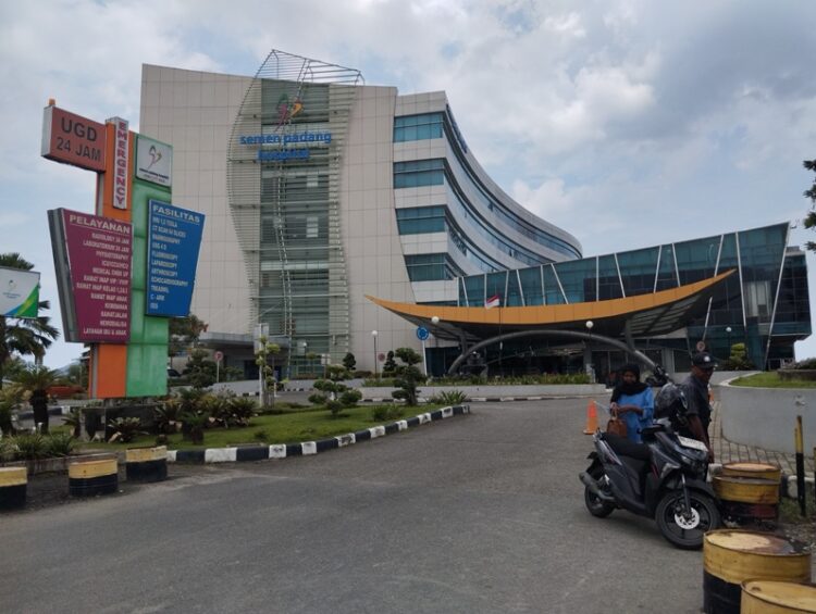 Semen Padang Hospital beroperasi