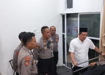 Polisi ditabrak mobil ambulans