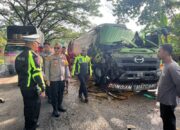Dua Truk Fuso dan Satu Minibus Terlibat Kecelakaan Beruntun, Dua Orang Tewas