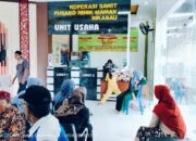 KS-PNM Nagari Sikabau Bagikan Hasil Kebun Plasma Pada Masyarakat dalam Bentuk Uang Tunai dan Bahan Pangan