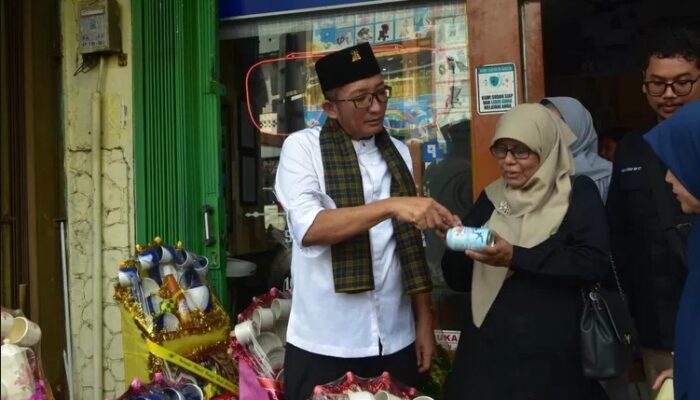 Pemko Padang Bersama BPOM Sidak Parsel, Tim Dapati Minuman Kemasan Kadaluwarsa