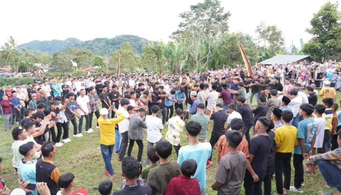 Ratik Tagak, Tradisi Rayo Anam Tanah Datar yang Harus Dilestarikan