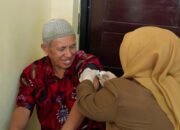 Puluhan CJH Padang Panjang Disuntik Vaksin Meningitis