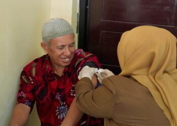 Puluhan CJH Padang Panjang Disuntik Vaksin Meningitis