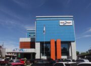 Bank Nagari Cabang Utama Padang Siagakan Petugas ATM Saat Cuti Bersama Lebaran