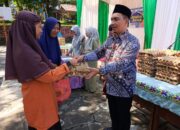 Ramadan Berbagi, SMP Negeri 3 Kota Bukittinggi Serahkan Bantuan Sembako