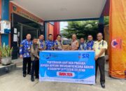 Bank Nagari Serahkan Bantuan Pakaian Layak Pakai untuk Korban Banjir di Pesisir Selatan