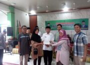 Kakankemenag Padang Edy Oktafiandi Salurkan Dana Zakat ASN