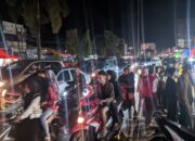 Hujan Tak Jadi Soal, Masyarakat Tetap Antusias di Malam Takbiran