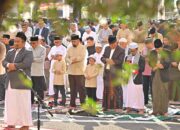 Salat Idulfitri Bersama Warga, Gubernur Mahyeldi dan Wagub Audy Ucapkan Selamat Lebaran 1445 H