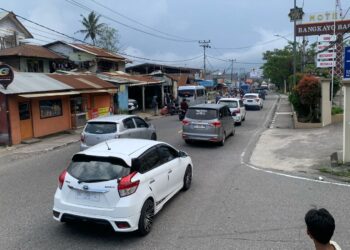 Penerapan One Way Hari ke-7 Arus Lalu Lintas di Padang Panjang Lancar