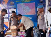 Pemko Pariaman Beri Bingkisan Makanan pada Petugas Posko Lebaran