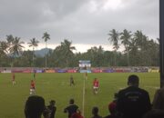 Teriakan Dua Periode Menggema di Lapangan Pulai Sungayang, Bupati Eka Putra Serahkan Bantuan Rp100 Juta untuk Jordus Cup