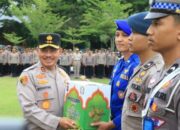 Personel dan ASN Polda Sumbar Terima Paket Lebaran