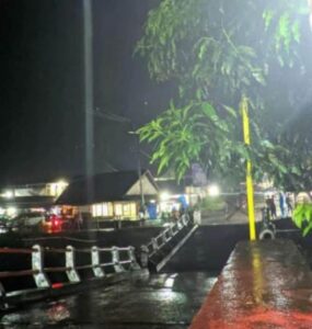 Jembatan Batang Sani Ambruk