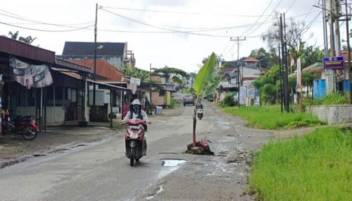 Impian Warga Simpang Piladang Kandas, Jalan Batusangkar-Bukittinggi Tender Habis Lebaran