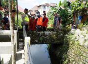 Sisir Aliran Sungai, Pj Wako “Berang” ada Pengusaha yang Buang Sampah ke Sungai